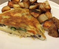 Veggie Omlet and Browns
